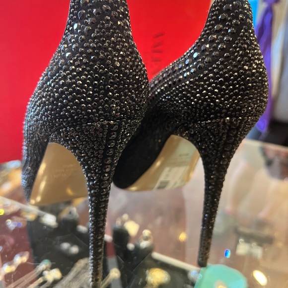 Peep toe Beaded Heels - Picture 3 of 5